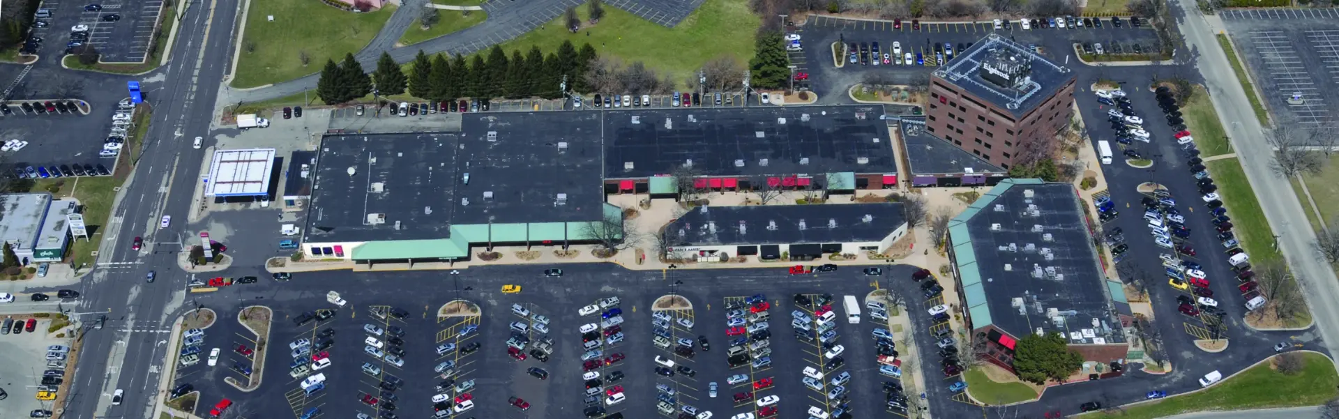 Aerial photo of Edgebrook Shopping Center, Rockford, IL